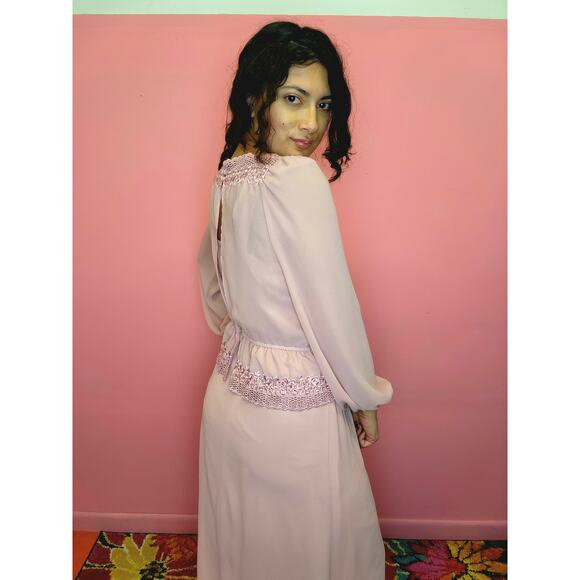 Size Small to XL | Vintage 1970's Dusty Rose 2 Piece Maxi Dress with Blouse - Picture 3 of 10